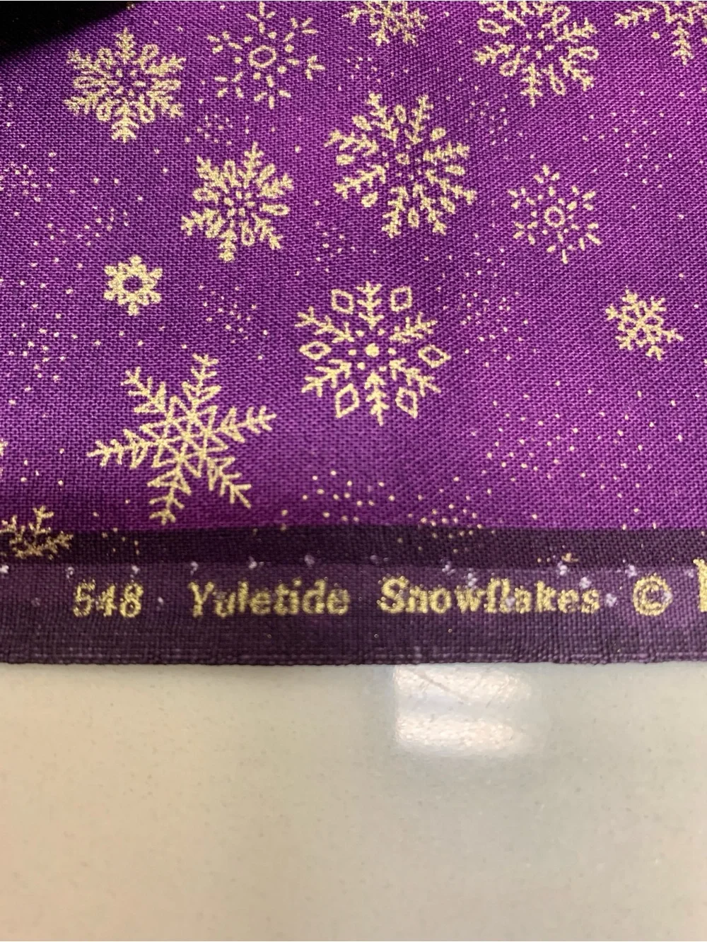 MAKOWER UK Yuletide Snowflakes 548 Cotton Fabric 1 Yard Purple Gold